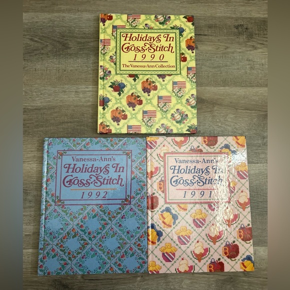 Holidays in Cross Stitch book Vanessa-Ann’s Collection 1990-1992 - Picture 1 of 5